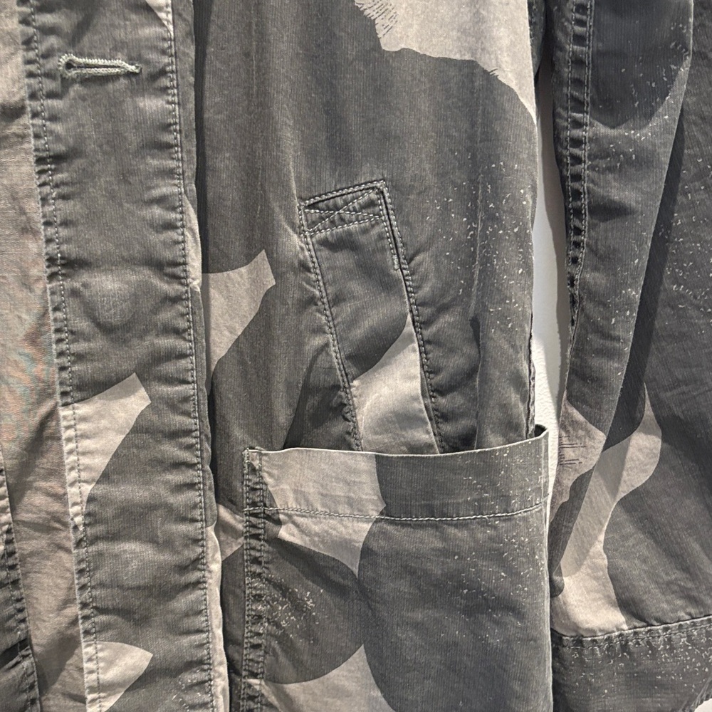 Women’s Camouflage Jacket - Picture 3 of 5